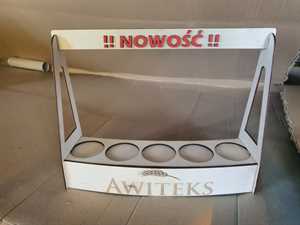 Ekspozytor ze sklejki