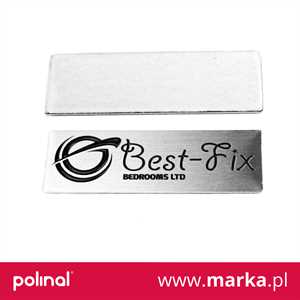 Tabliczki z logo PLATE
