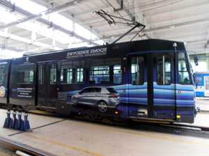 Oklejanie tramwajów