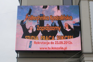 Politechnika Koszalińska wspiera działania marketingowe telebimami