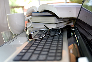 Czy samodzielne prowadzenie kampanii na Linkedin i Instagramie ma sens?