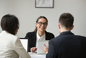 Dlaczego doświadczenie kandydata staje się kluczowym elementem procesu rekrutacyjnego?