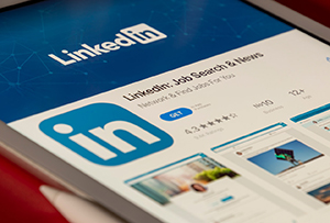 LinkedIn Ads - trafiaj do właściwych klientów B2B