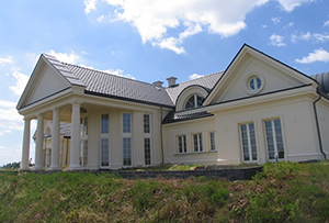 Wykorzystanie sztukaterii elewacyjnej do podkreślenia charakteru budynku